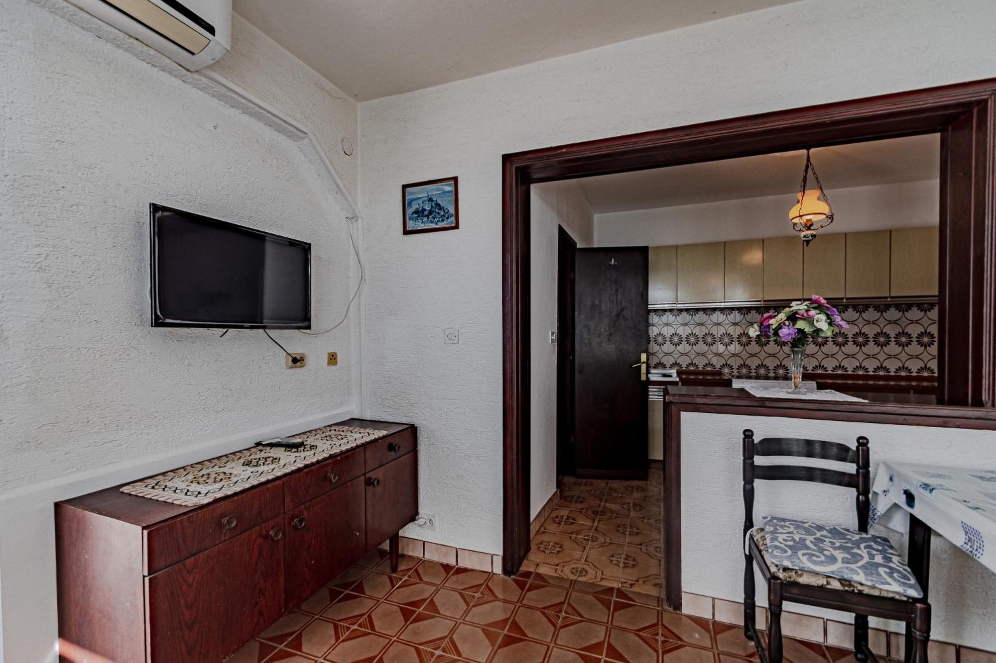 Family Friendly Apartments With A Swimming Pool Zavalatica, Korcula - 183 Rom bilde